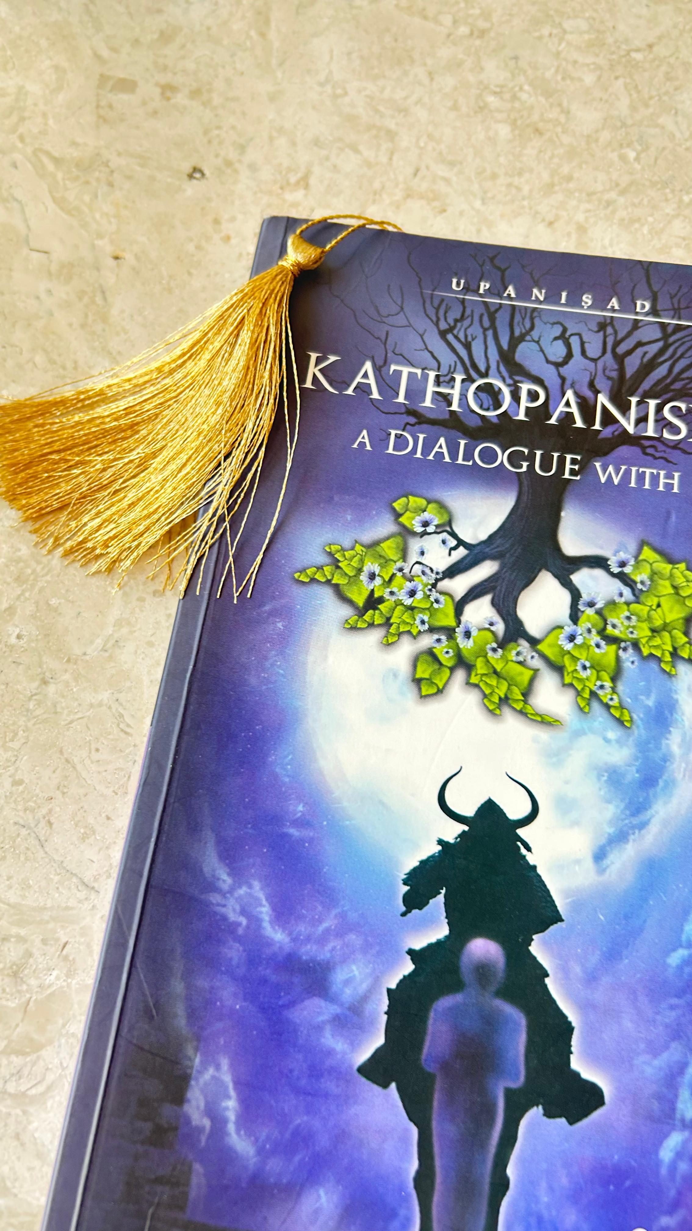 Krishna & Gita Morpankh - Metal Bookmark with Golden Thread+Tassel